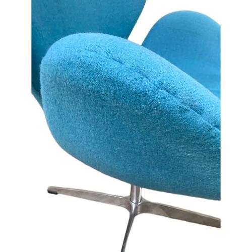 スワンチェア スカイブルー 233 リプロダクト品