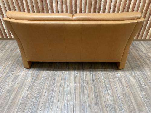 Himolla (ヒモラ) レザーソファー ブラウン @ 2.5人掛け 9002SP 皮革（牛） ベルク 幅:約165㎝