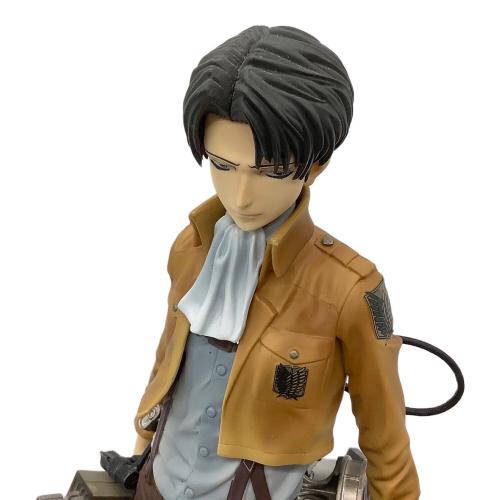 暗室保管　リヴァイ フィギュア 立体機動装置装備 暗室保管 リヴァイ フィギュア 立体機動装置装備 暗室保管