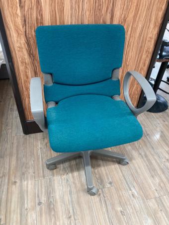 ITOKI (イトーキ) オフィスチェア KKV-825AC-W4E1 キャスター破損 バーテブラⅡ やや色あせあり