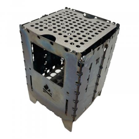 BUSHCRAFT ESSENTIALS (ブッシュクラフトエッセンシャルズ) 焚火台