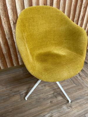 BoConcept (ボーコンセプト) ダイニングチェアー 黄緑 Adelaide