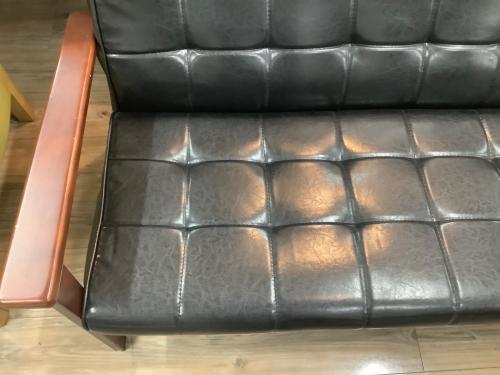 2人掛けソファー ブラック×ブラウン 全体キズ多数 合皮
