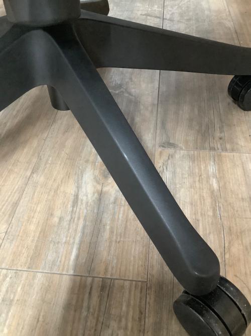 Autonomous ワークチェアー ブラック ErgoChair Pro キャスター付