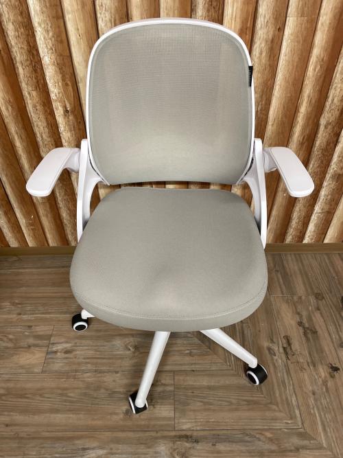 Hbada (ハバダ) ワークチェアー