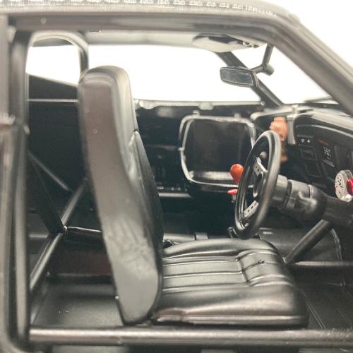 AUTOart (オートアート) マッドマックス2 ザロードウォリアー インターセプター マクラーレン ダイキャストカー