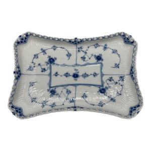 ROYAL COPENHAGEN (ロイヤル・コペンハーゲン) プレート ブルーフルーテッド・フルレース