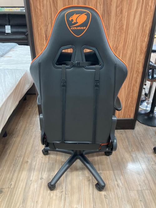 Cougar (クーガ) ゲーミングチェア オレンジ×ブラック