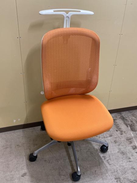 【トレファク花小金井】ディレクターズチェア 井端工芸 アウトドアチェア オレンジ 汚れ有 中古家具 武蔵野市 小平市 小金井市 国分寺市 杉並区 買取 販売 オカムラ オフィスチェア シルフィー ハイバック 可動肘 ハンガー
