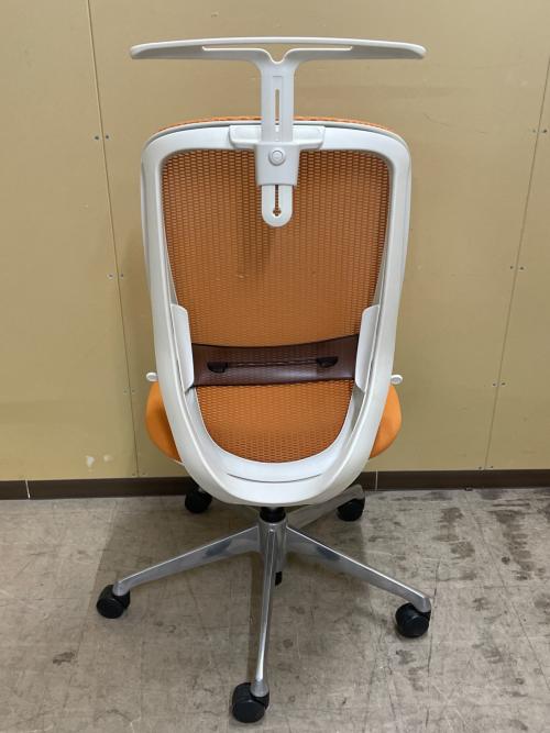 オカムラ オフィスチェア オレンジ
