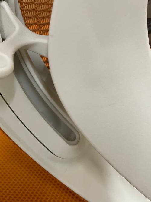 オカムラ オフィスチェア オレンジ