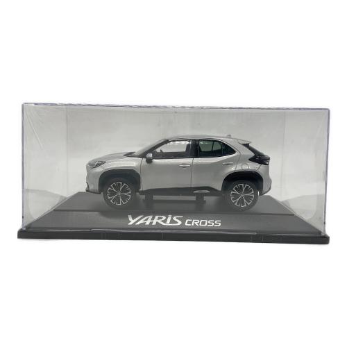 TOYOTA (トヨタ) YARISCROSS ダイキャストカー メタリックグレー 1/30スケール