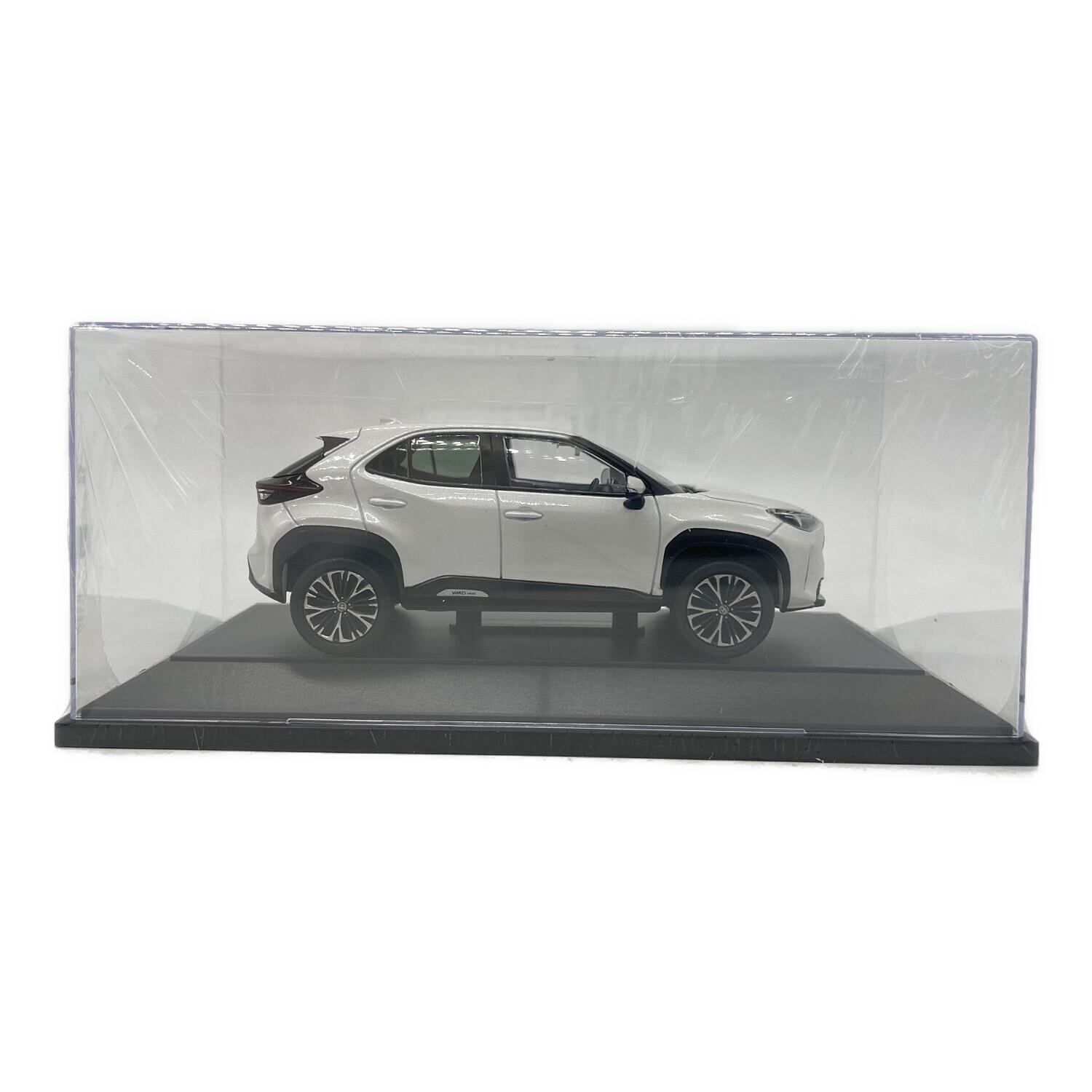 Yaris Cross ミニカー ホワイト Amazon | 1/30 トヨタ 新型ヤリスクロス YARIS CROSS 2020 カラー