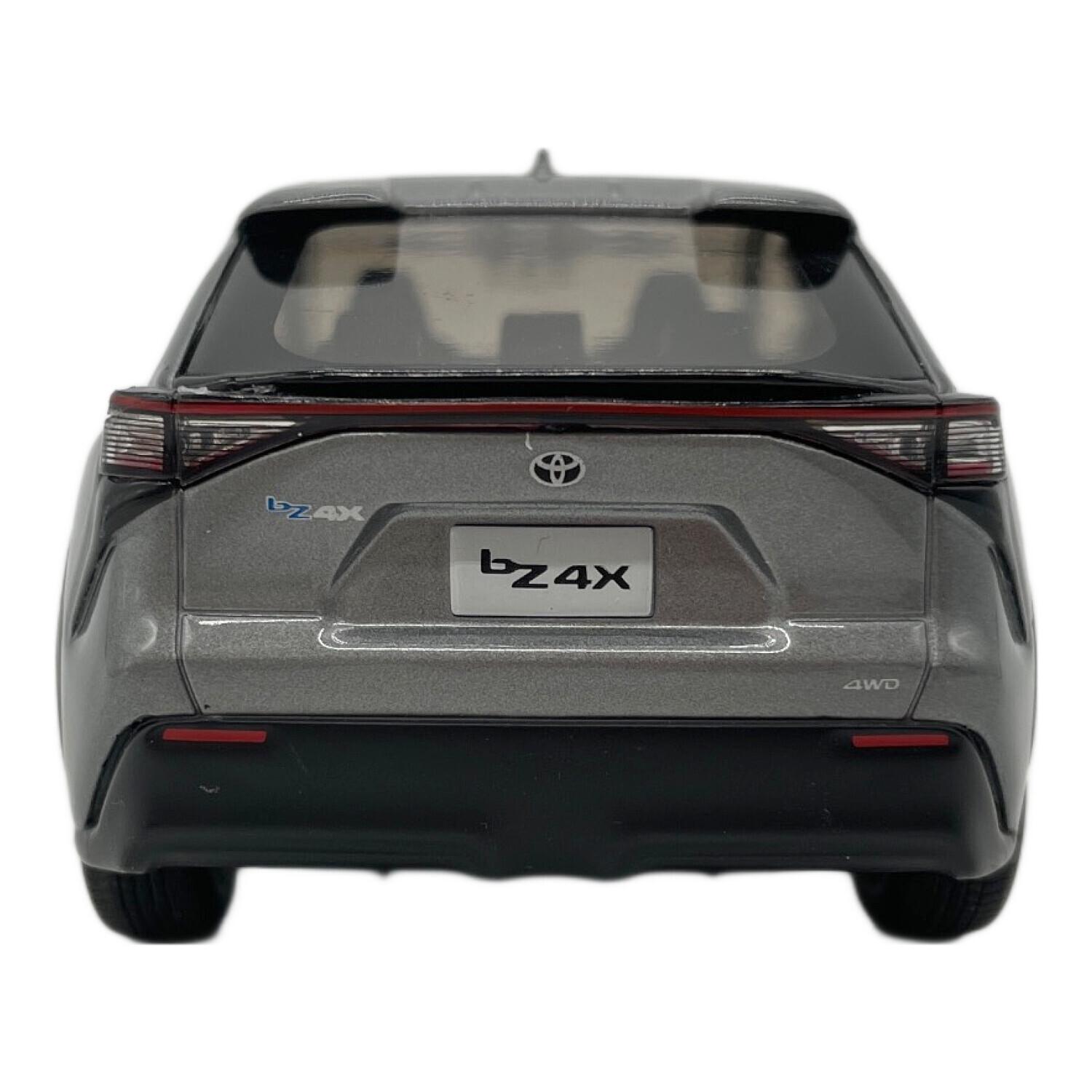 TOYOTA (トヨタ) bz4x ダイキャストカー 1/30スケール｜トレファクONLINE