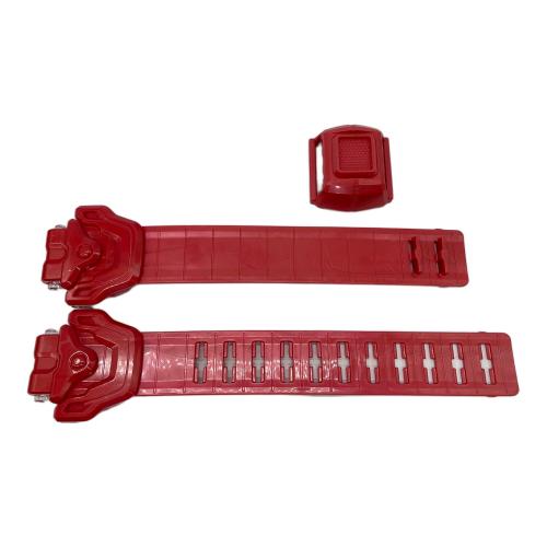 仮面ライダーセイバー (カメンライダーセイバー) DX聖剣ソードライバー&水勢剣流水エンブレム&ライオン戦記ワンダーライドブック 仮面ライダー