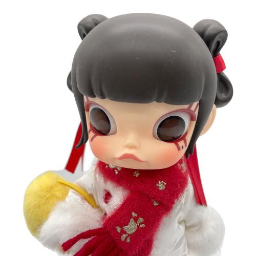 POP MART (ポップマート) MOLLY Galloping Wealth 1/8 マスコット人形