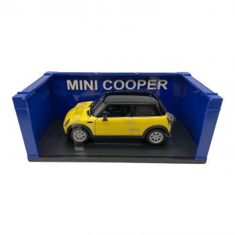 AUTOart (オートアート) ミニクーパー モデルカー