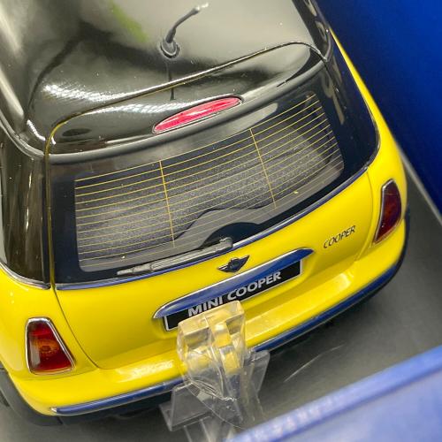 AUTOart (オートアート) ミニクーパー モデルカー