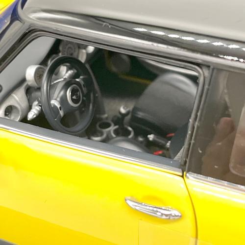 AUTOart (オートアート) ミニクーパー モデルカー