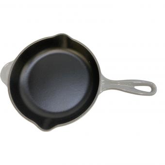 LE CREUSET (ルクルーゼ) 鋳型ホーロースキレット グレー