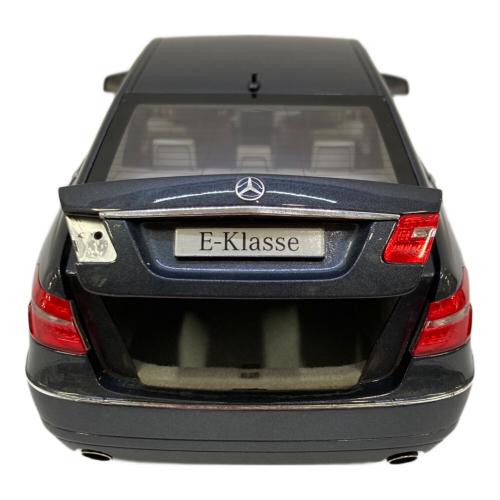 Mercedes Benz (メルセデスベンツ) メルセデスベンツEクラス 1：18 モデルカー