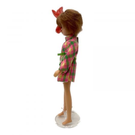 リカちゃん人形 日本製 ツイストボディ 腕・足左右連動