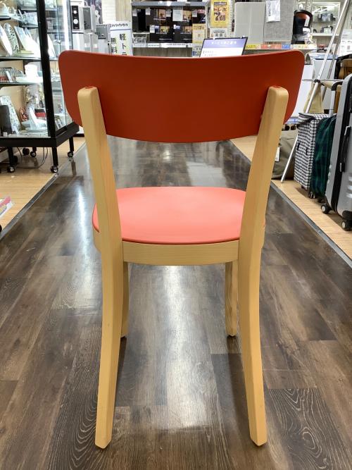 Vitra (ヴィトラ) バーゼルチェア レッド