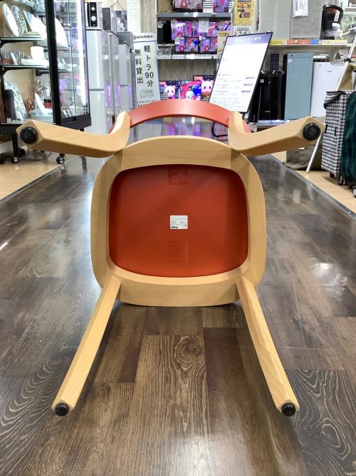 Vitra (ヴィトラ) バーゼルチェア レッド