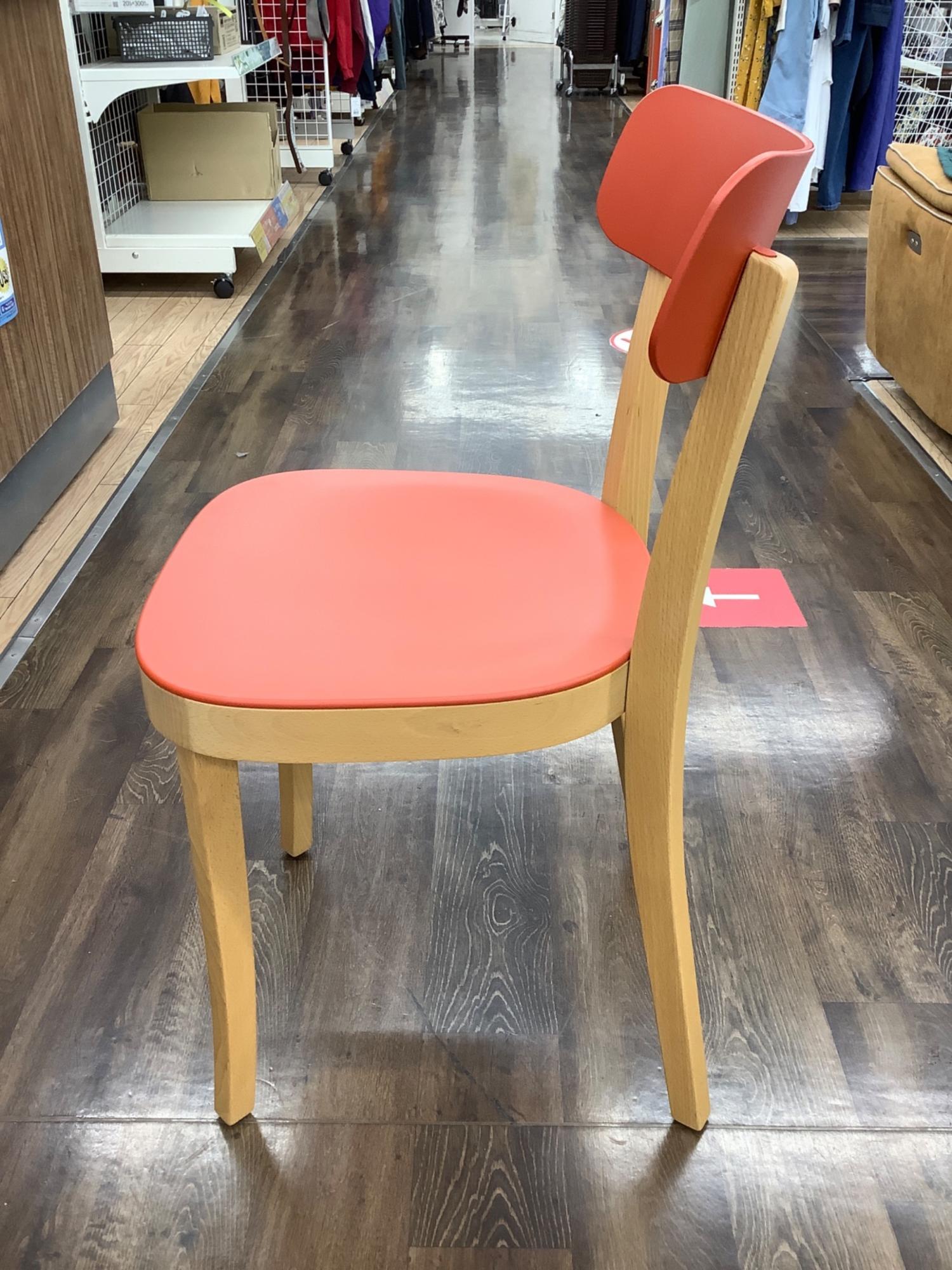 Vitra (ヴィトラ) バーゼルチェア｜トレファクONLINE