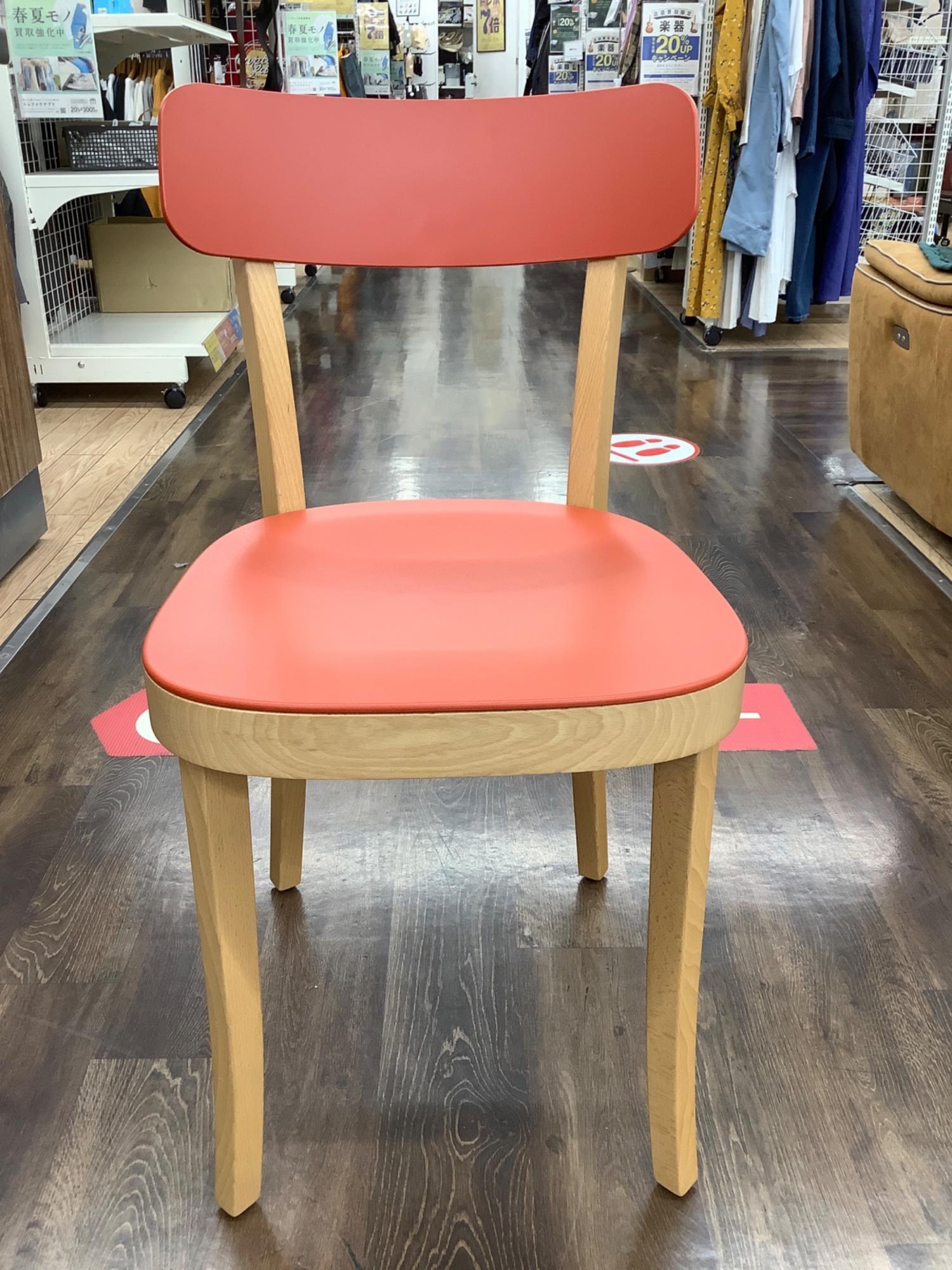 Vitra (ヴィトラ) バーゼルチェア｜トレファクONLINE