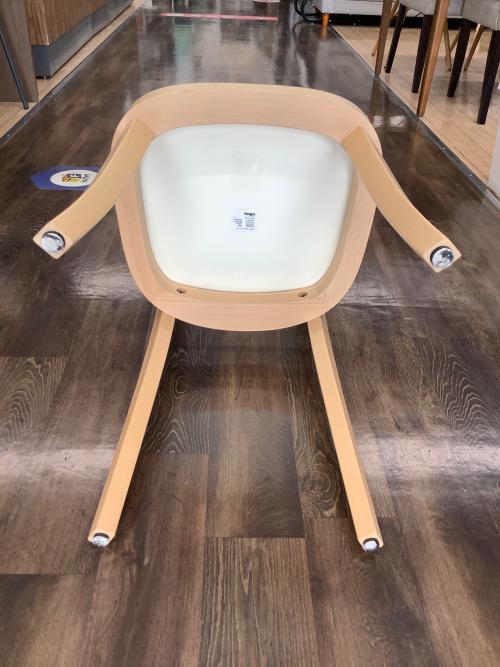 Vitra (ヴィトラ) バーゼルチェア