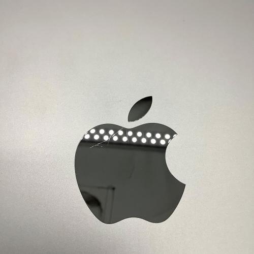 Apple (アップル) MacBook Air A2941 15インチ Mac OS sonoma14.0 メモリ:8GB SSD:512GB J4QDLWX25M