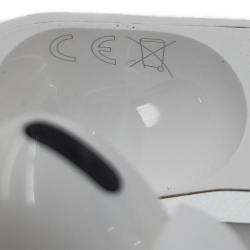 Apple (アップル) ワイヤレスイヤホン ケース付き A2190 第一世代　程度C※バッテリー劣化不明