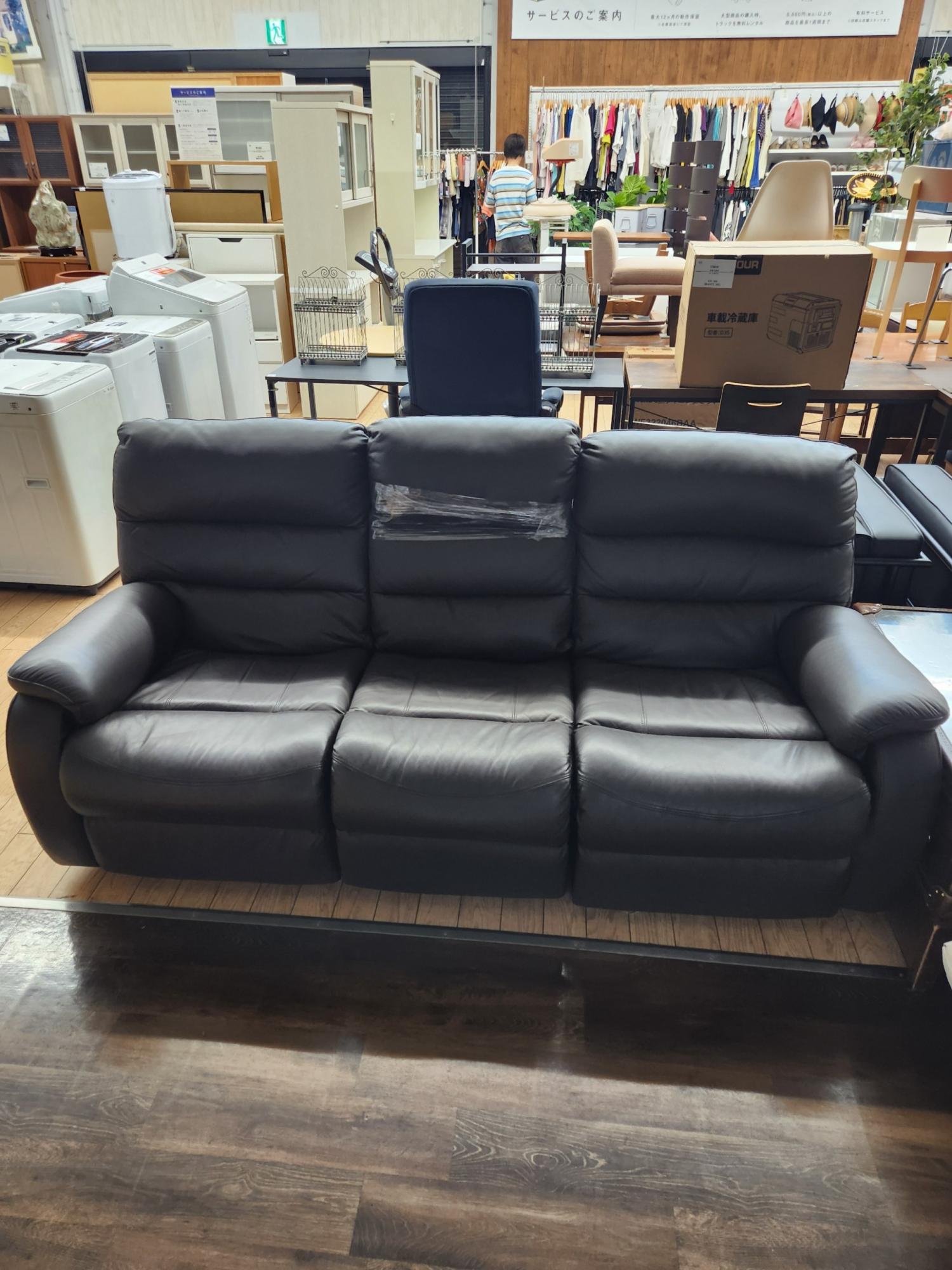 ニトリ リクライニングソファー ブラック 15 3人掛け 本革