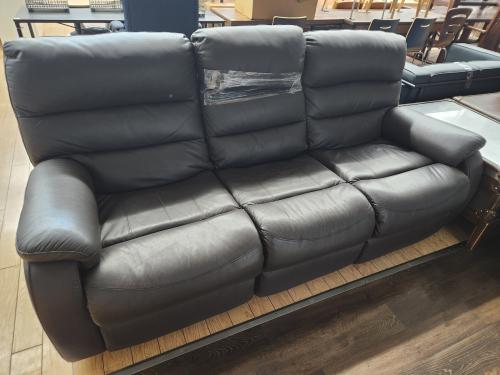 ニトリ リクライニングソファー ブラック 15 3人掛け 本革