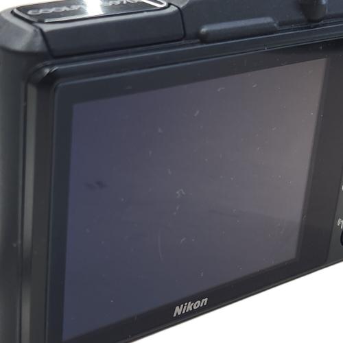Nikon (ニコン) コンパクトデジタルカメラ ブラック / 画面小キズ有 COOLPIX S9700 1676万画素(総画素) 1/2.3型CMOS (裏面照射型) 専用電池 20021618