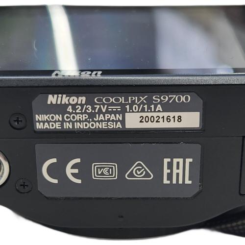 Nikon (ニコン) コンパクトデジタルカメラ ブラック / 画面小キズ有 COOLPIX S9700 1676万画素(総画素) 1/2.3型CMOS (裏面照射型) 専用電池 20021618