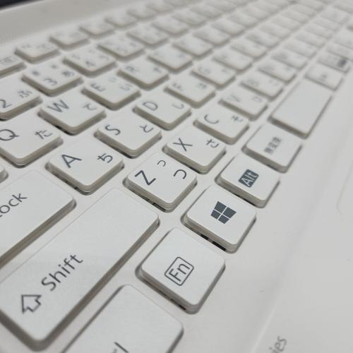 富士通 LIFEBOOK 2021年製 LIFEBOOK AH51/F1 FMVA51F1WN 15.6 型(インチ) Windows 10 Home 64bit AMD Ryzen 7 5700U 1.8GHz/8コア R1300324