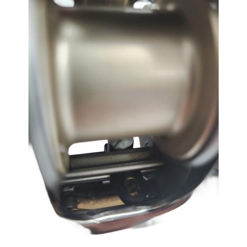 SHIMANO (シマノ) リール ANTARES RH221 Scorpion