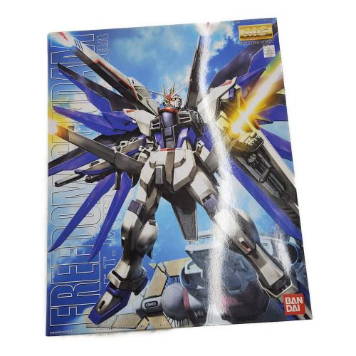 BANDAI (バンダイ) ガンプラ 箱ダメージ有 MG フリーダムガンダム