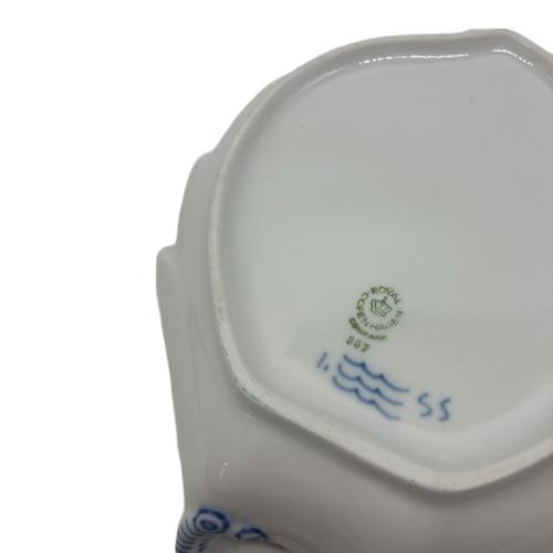 ROYAL COPENHAGEN (ロイヤル・コペンハーゲン) リーフディッシュ ブルーフルーテッド・ハーフレース