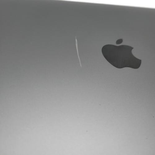 Apple (アップル) MacBook Air バッテリー最大容量100％/充放電回数16回 Apple 13.3インチ Monterey M1チップ 256GB -