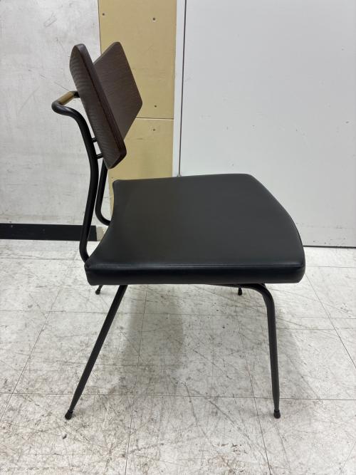 SQUARE ROOTS (スクエアルーツ) イス ブラック×ダークブラウン SOLI CHAIR SEARED OAK / BK LEATHER