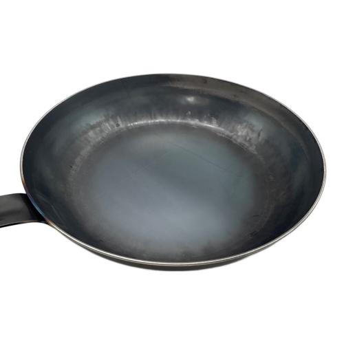 釜浅の鉄打出しフライパン 26cm
