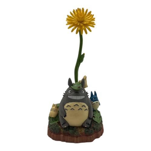 となりのトトロ (トナリノトトロ) 2022年カレンダーとなりのトトロたんぽぽの丘 ジブリグッズ