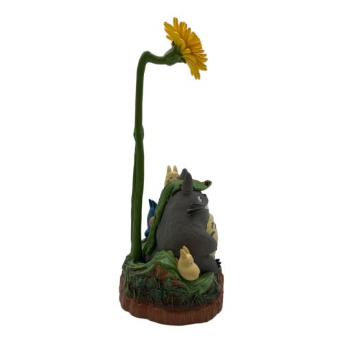 となりのトトロ (トナリノトトロ) 2022年カレンダーとなりのトトロたんぽぽの丘 ジブリグッズ