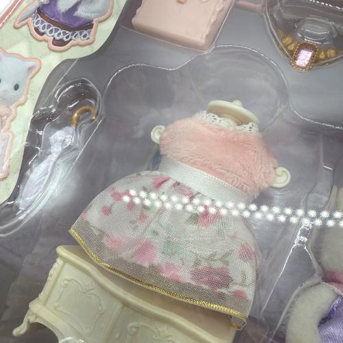 EPOCH (エポック) 街のファッションコーデセット-ペルシャネコのお姉さん- シルバニアファミリー