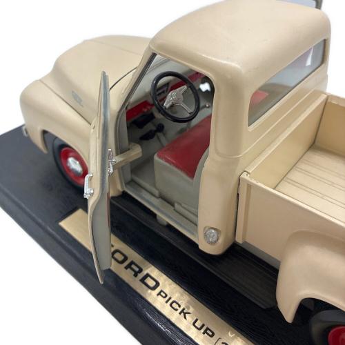 Ford PICK UP 1953 ダイキャストカー