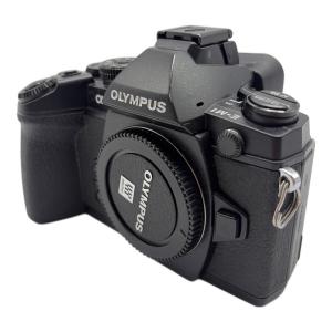 OLYMPUS (オリンパス) ミラーレス一眼カメラ OM-D E-M1
