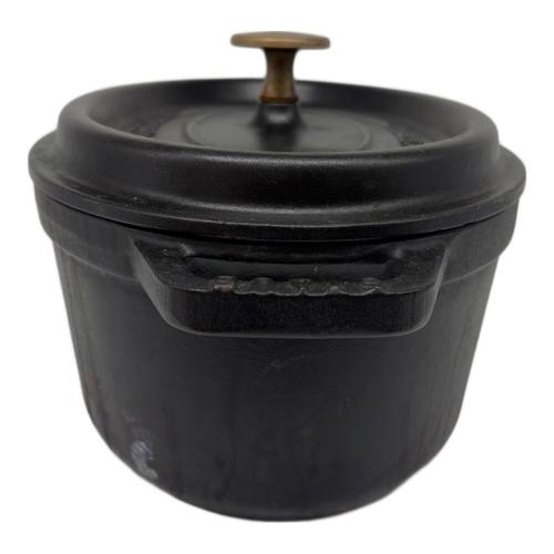 Staub (ストウブ) 両手鍋 フランス製 ブラック ピコ・ココット オーバル 23cm